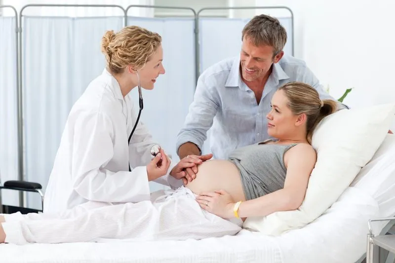 Третья беременность, третьи роды: отзывы рожавших мам, врачей. Третьи роды: какие они, как проходят? На каком сроке обычно рожают третьи роды Начало родов - симптомы